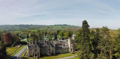 Mellington Hall Country House Hotel 3
