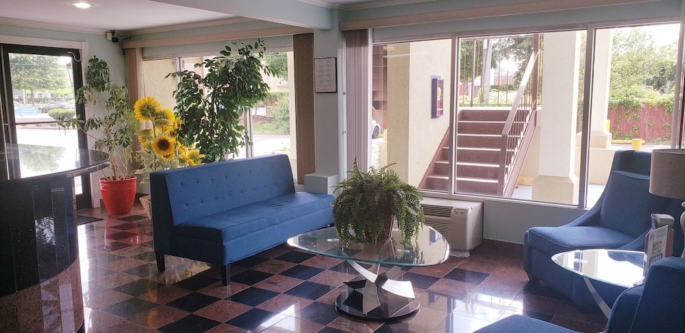 Days Inn by Wyndham Ashland 2