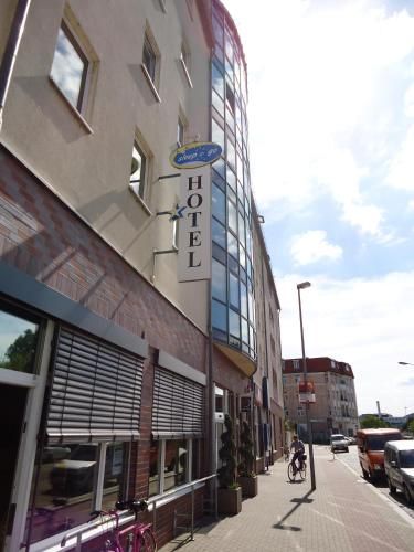 Sleep & Go Hotel Magdeburg 3