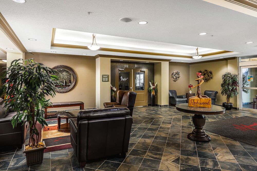 Redwood Inn & Suites - Grande Prairie 2