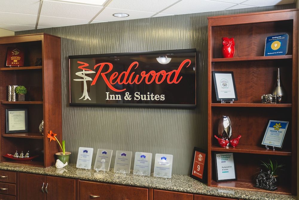 Redwood Inn & Suites - Grande Prairie 3
