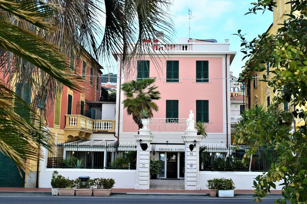 Hotel Lido 3 estrelas em Varazze