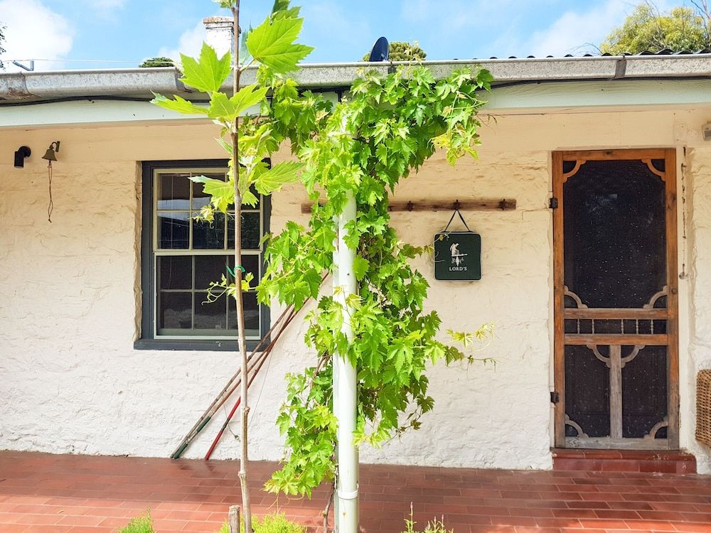 Clonmara Country House & Cottages 2