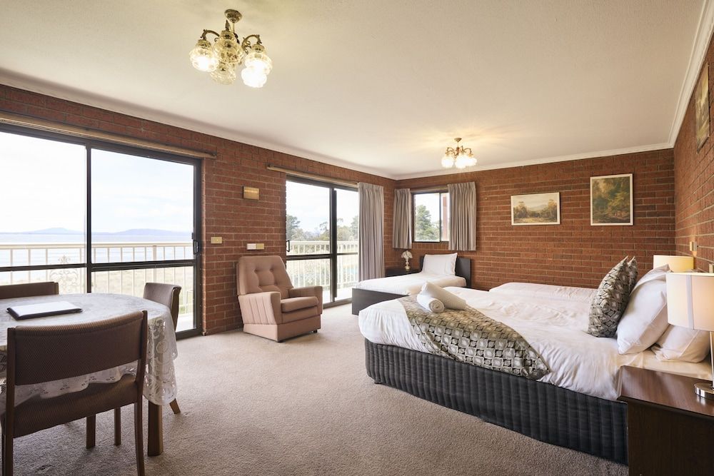 The Waterloo Hotel 3