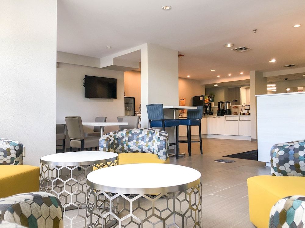 Microtel Inn & Suites by Wyndham Eagan/St Paul 2
