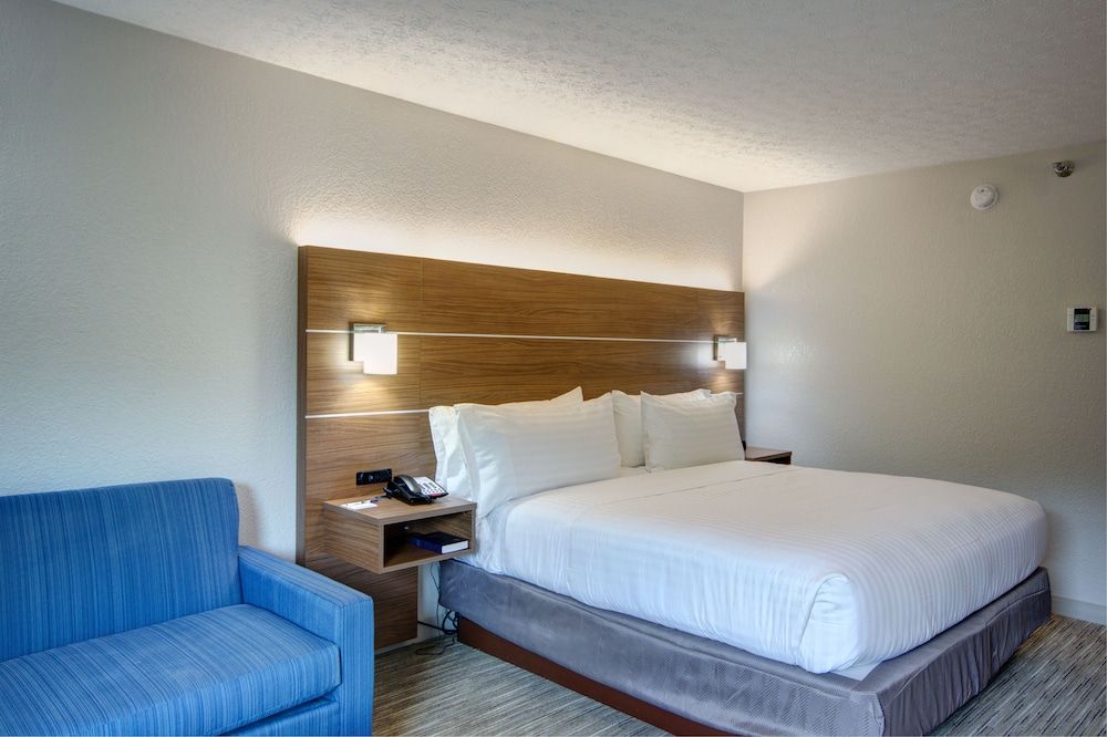 Holiday Inn Express Columbus South - Obetz by IHG 2