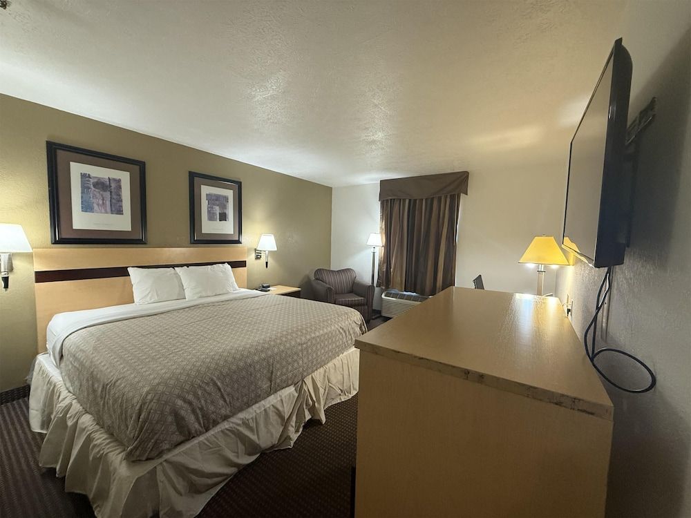 Surestay By Best Western Obetz Rickenbacker Airport 3