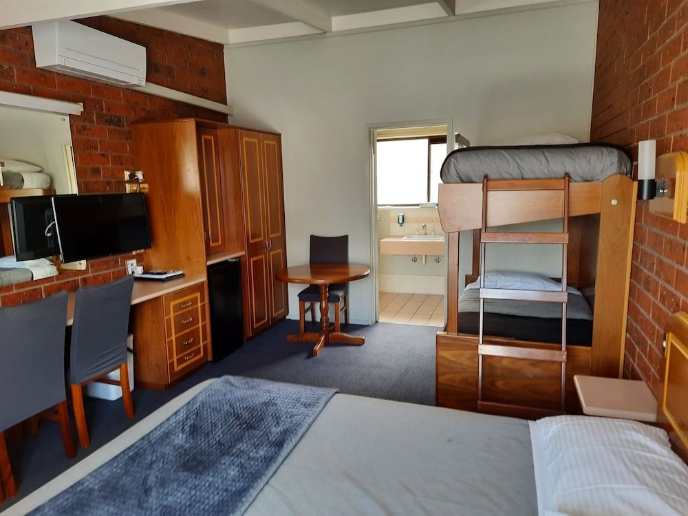 Abbotswood Motor Inn 3