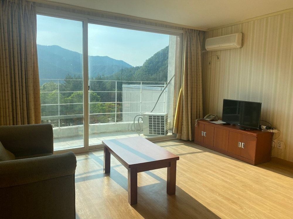 Ilsung Muju Condominium Resort 3
