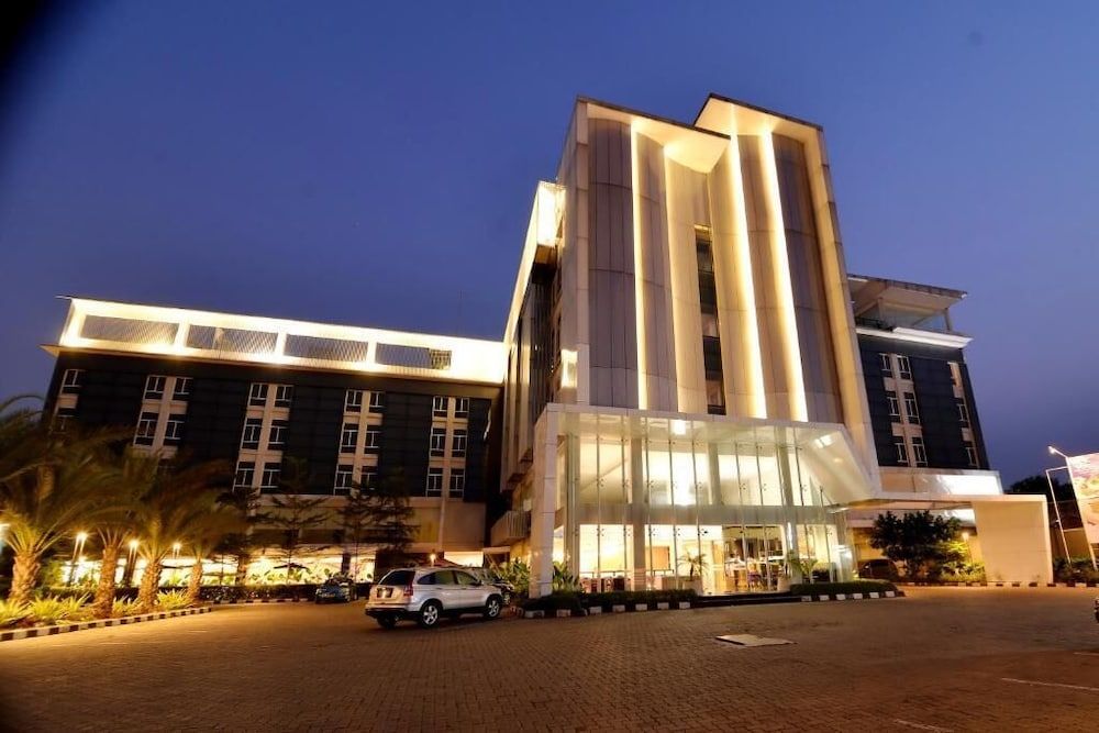 Hotel Yasmin Karawaci 1