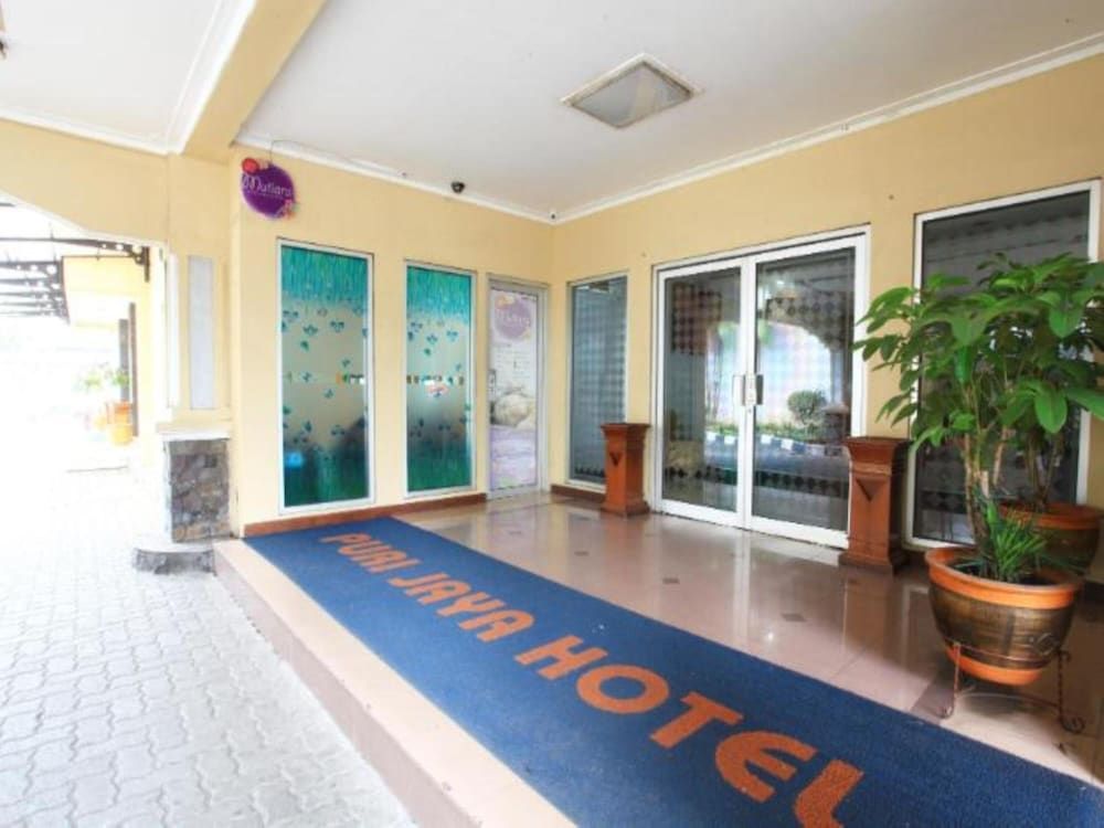 Puri Jaya Hotel 2