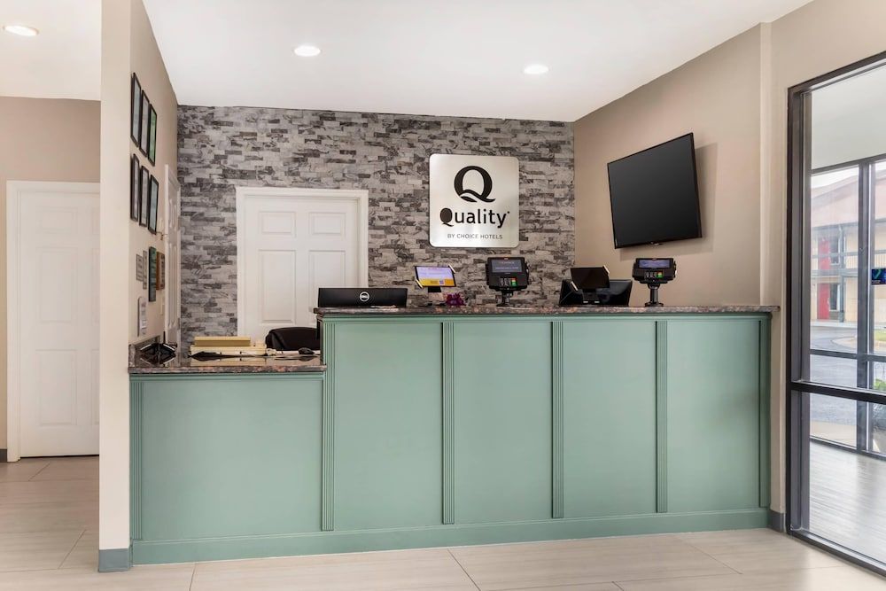 Quality Inn Madison - Huntsville 2