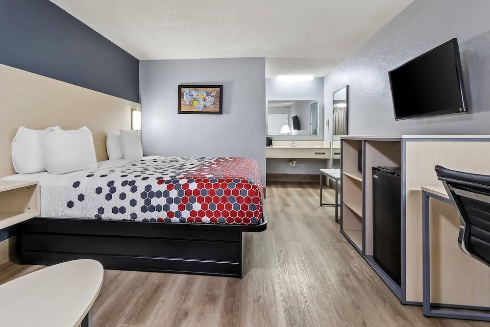 Econo Lodge Inn & Suites Cayce I-26 Airport 3