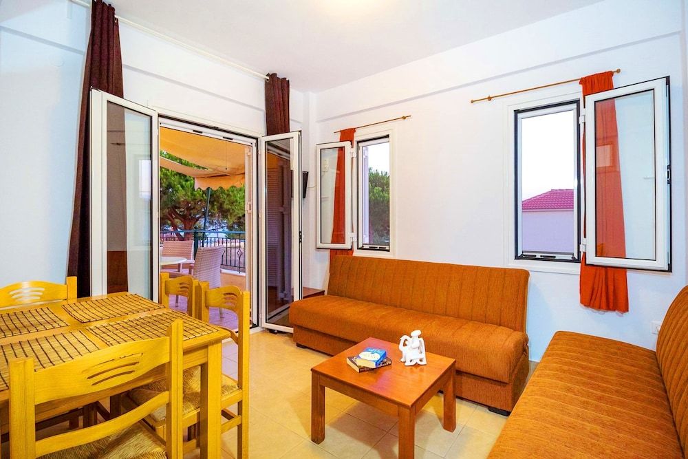 Romanos Beach Villas 2