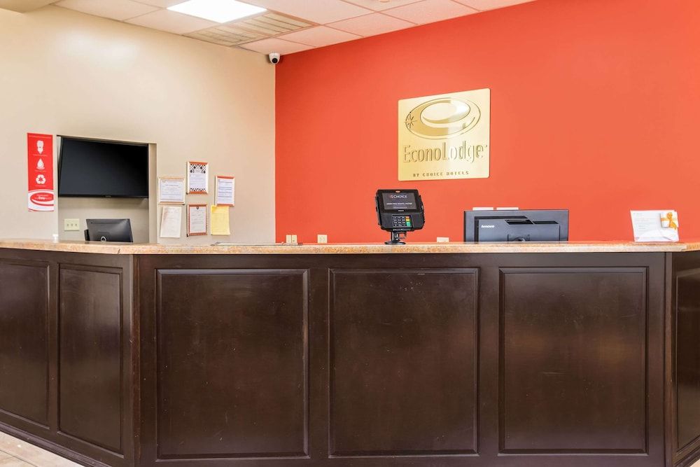 Econo Lodge Garden City - Savannah 3