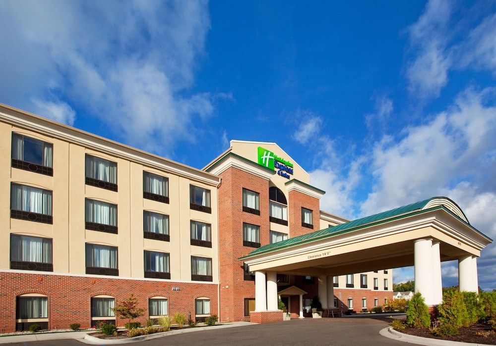 Holiday Inn Express Hotel & Suites Detroit - Utica by IHG 3 estrelas em Detroit