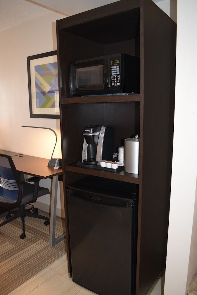 Holiday Inn Express Philadelphia NE - Bensalem by IHG 3