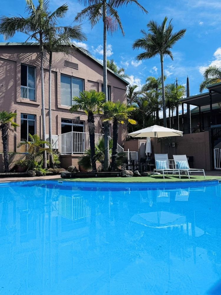 Mollymook Shored Hotel