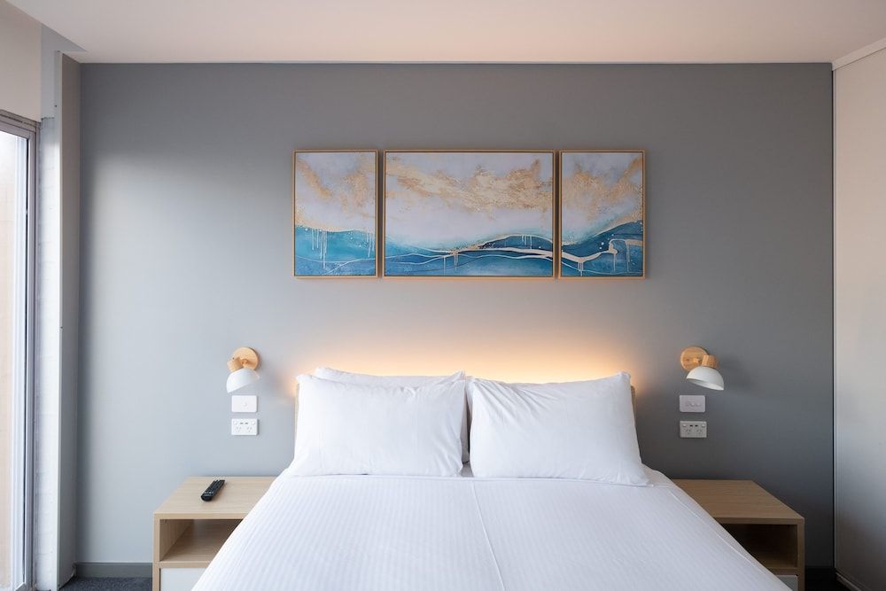 Mollymook Shored Hotel 2