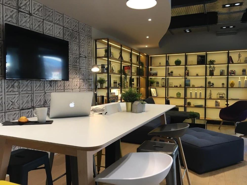 Campanile Laval Nord 2