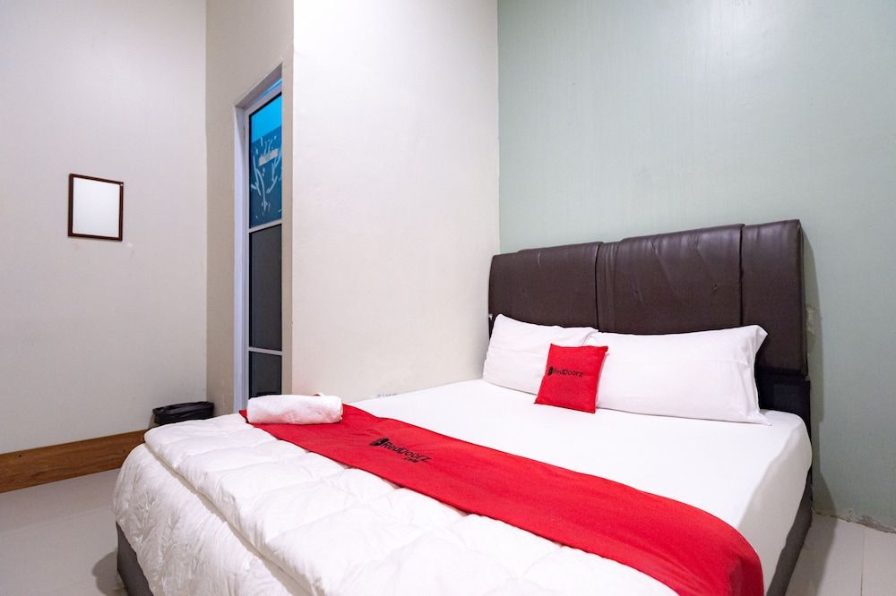 RedDoorz near Hang Nadim Batam Airport -1 estrellas en Batam Centre