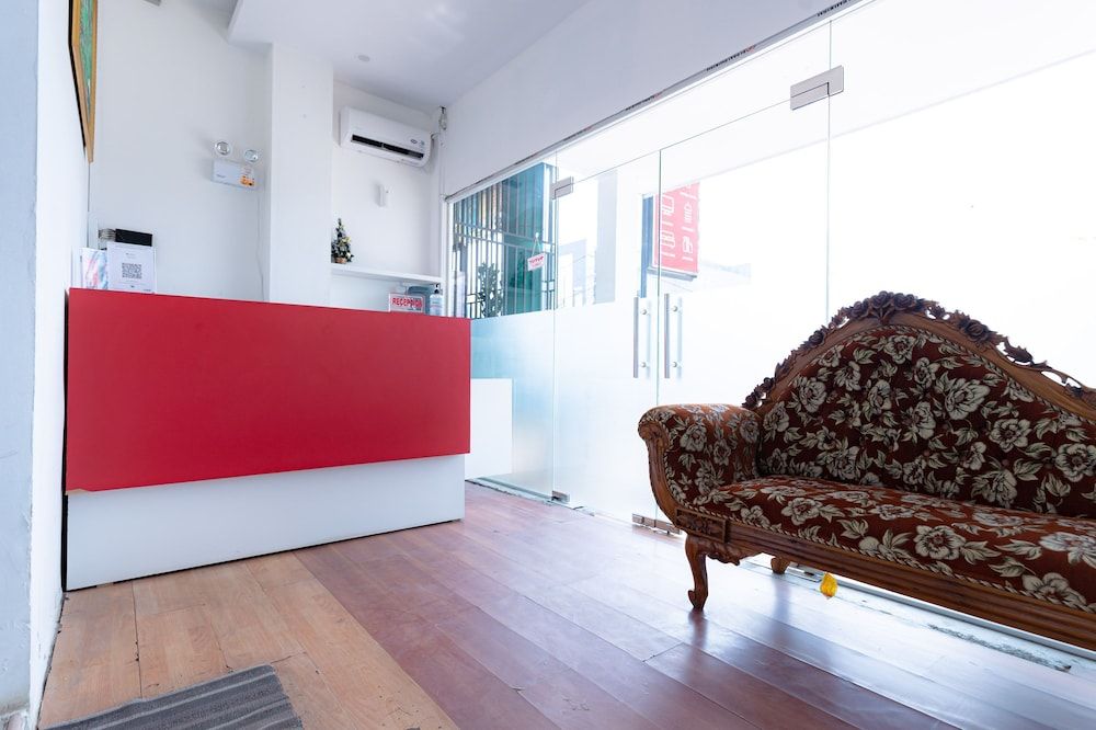 RedDoorz near Hang Nadim Batam Airport 3