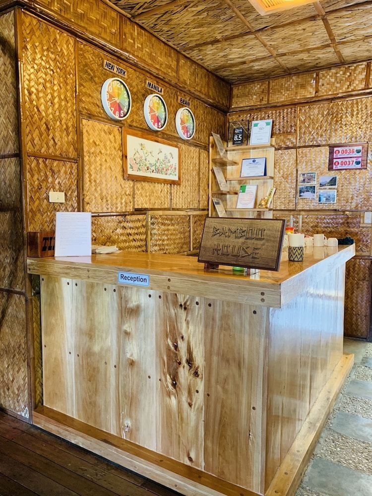 Bamboo House Beach Lodge & Restaurant 3