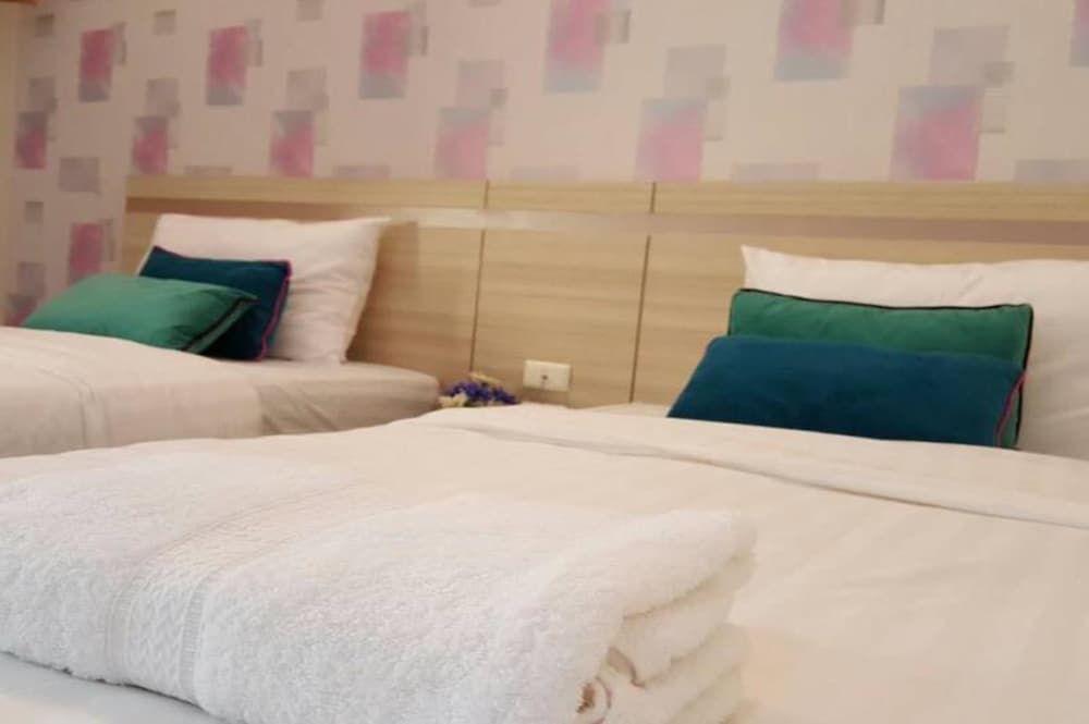 Klang Muang at Nongkhai Hotel 2