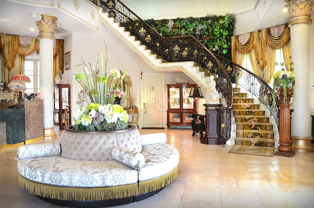 Chuchai Buri Sri Amphawa 2