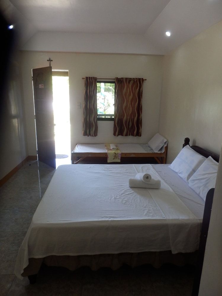 Sunshine Paradise Inn 3