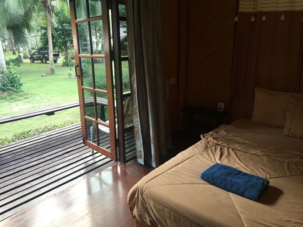 Koh Kood Neverland Beach Resort 3