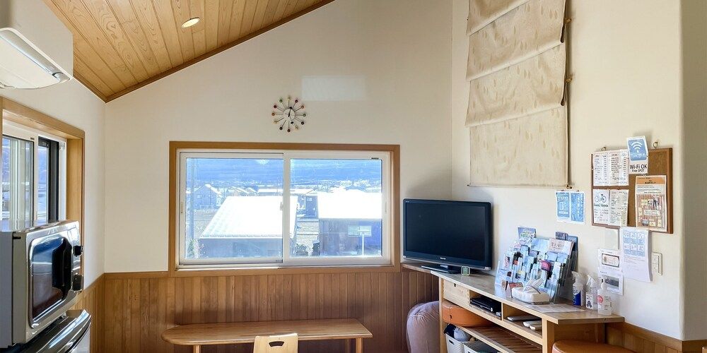 Lodge Orange Cabin 2