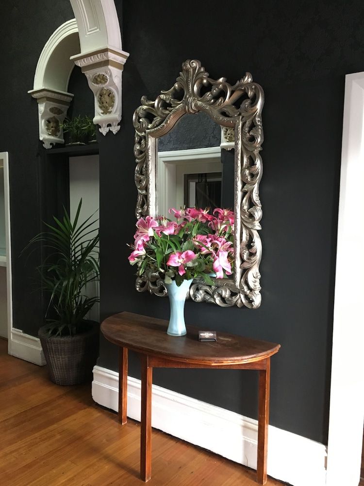 Healesville Grand Hotel 2