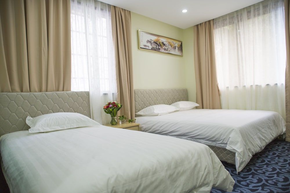 Hangzhou Memory Travel International Hotel- Edge West Lake