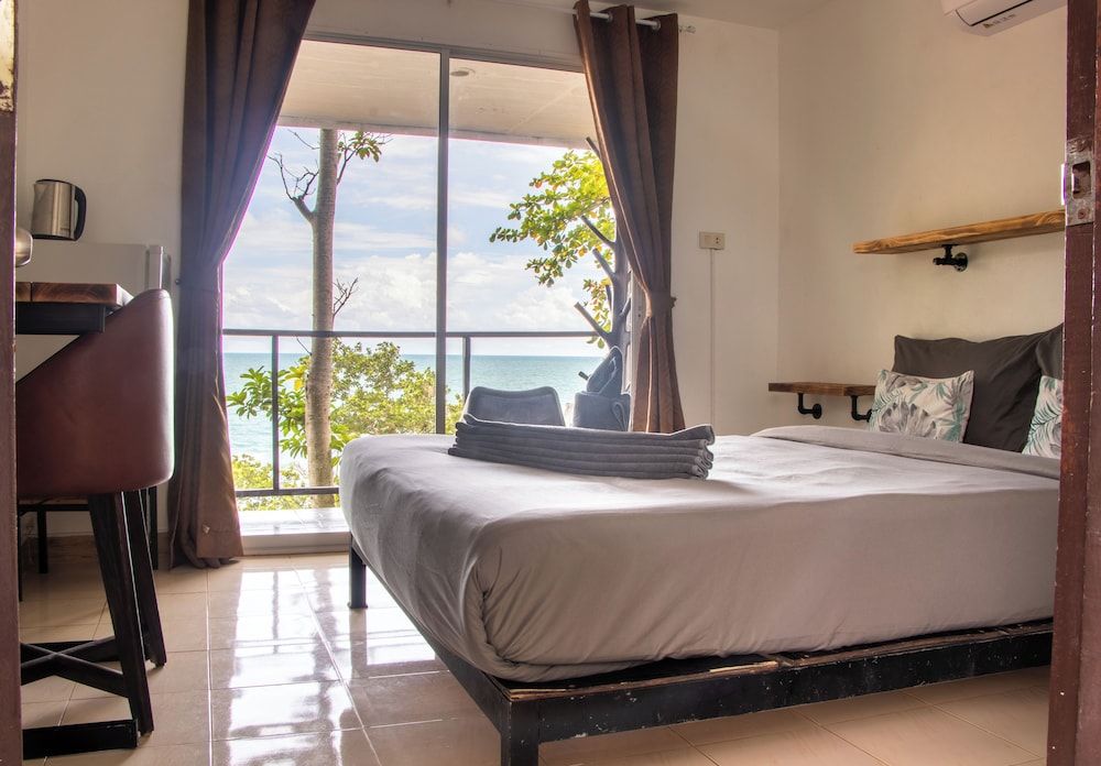 Cliff Cottage Resort 3