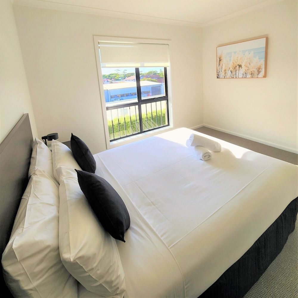 Oceanic On Thompson Apartments 3