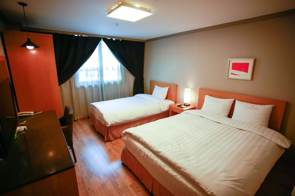 Changwon AT Business Hotel 3