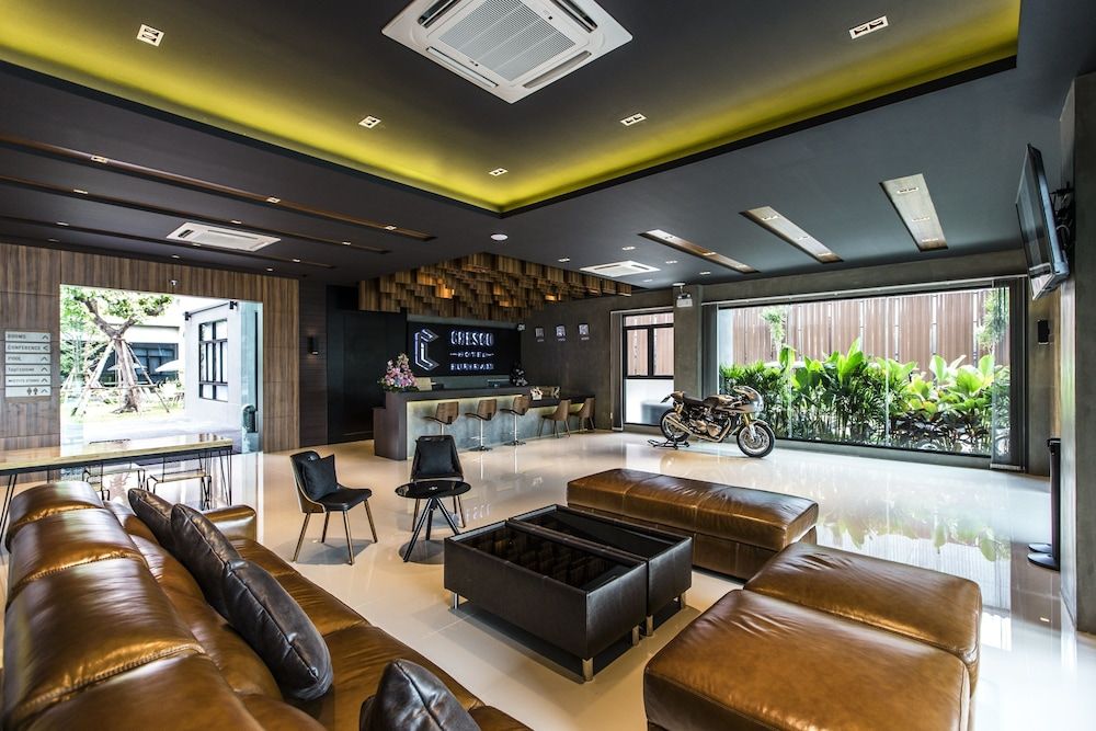 Cresco Hotel Buriram 2