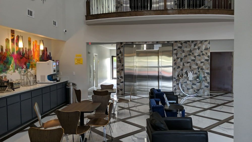 Super 8 by Wyndham Kingwood Houston North 2