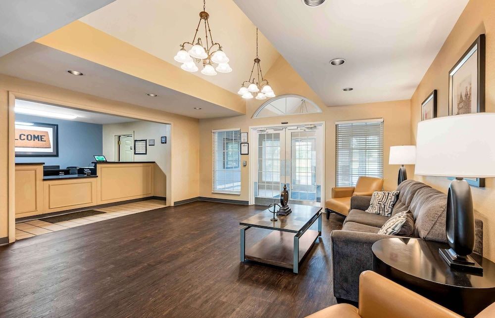 Extended Stay America Suites Cincinnati Blue Ash Reed Hartma 2