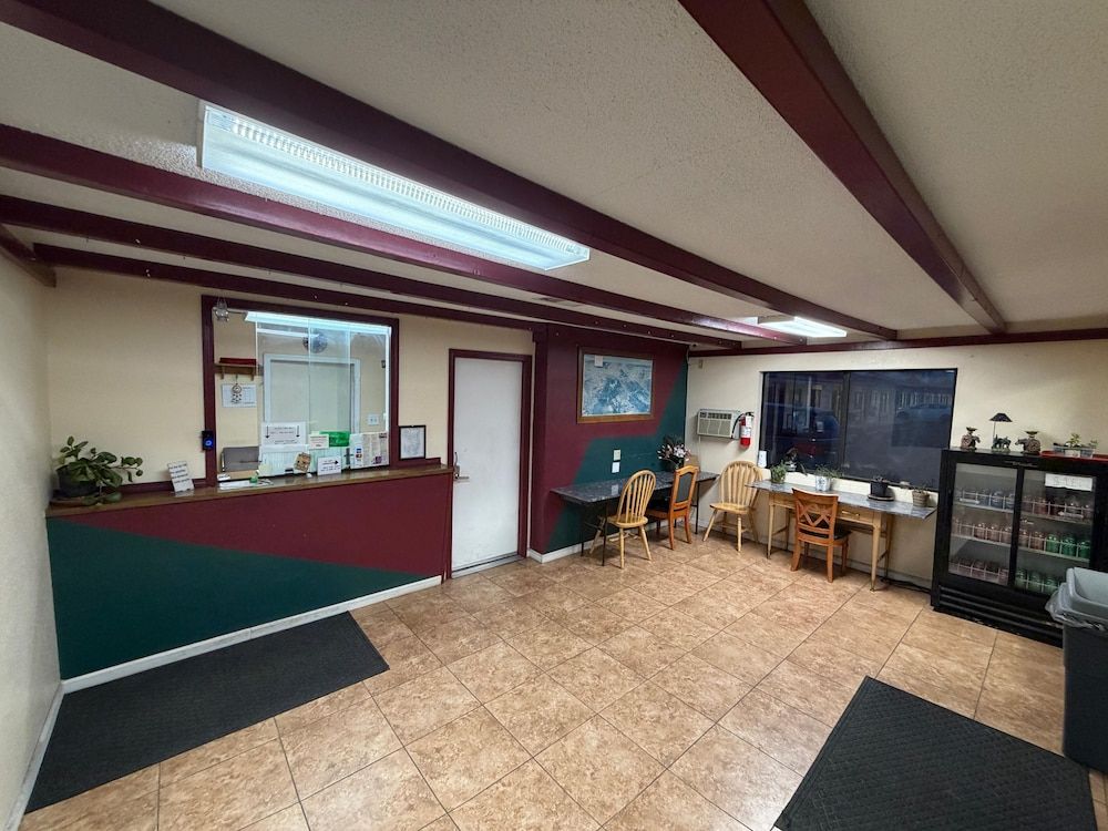 Regal Motel in Las Vegas, New Mexico 2
