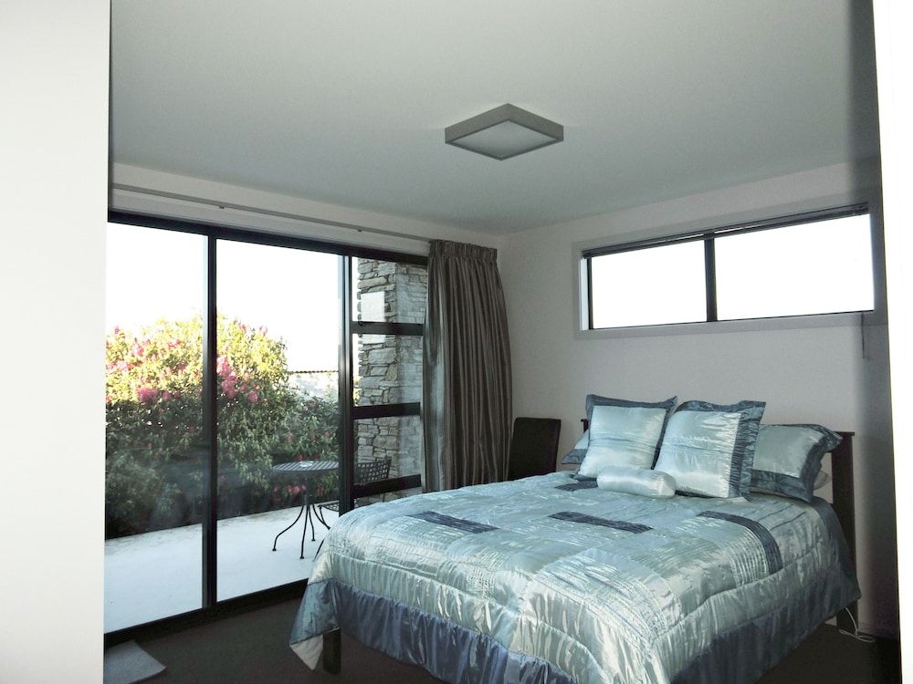 The Reservation B&B 2