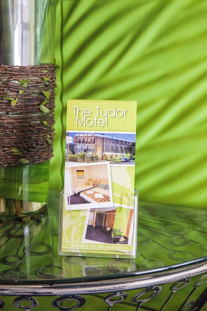 Tudor Inn Newcastle 3