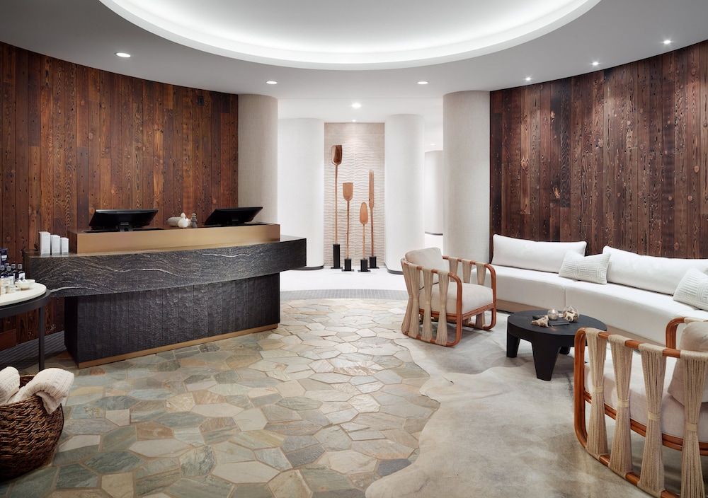 Omni Viking Lakes Hotel 3