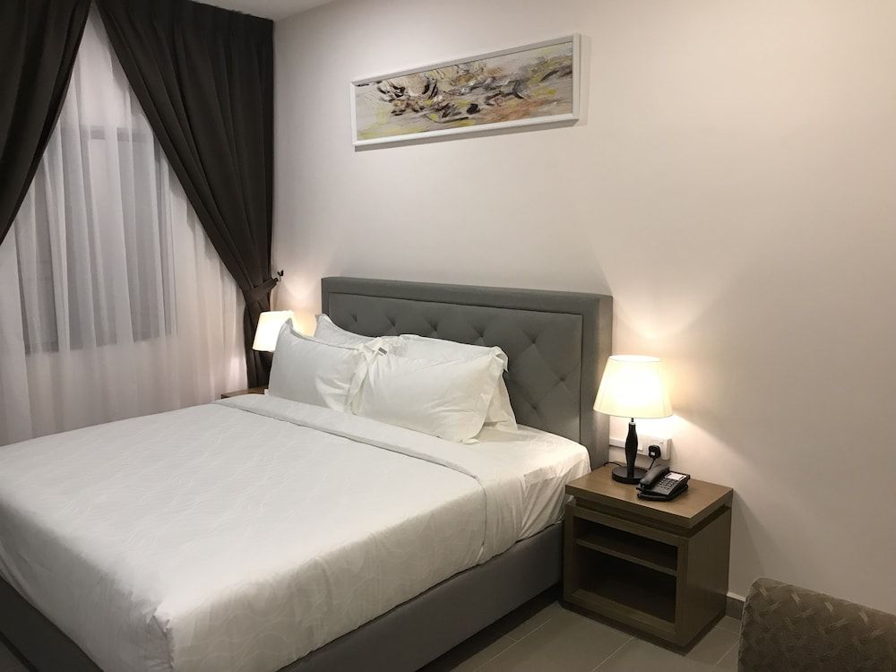 Lotus Seaview Beach Resort 3