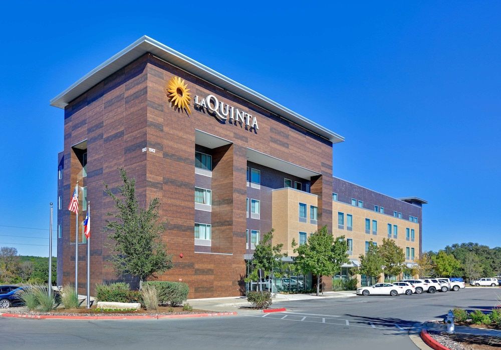La Quinta Inn & Suites by Wyndham Lakeway -1 estrellas en Austin