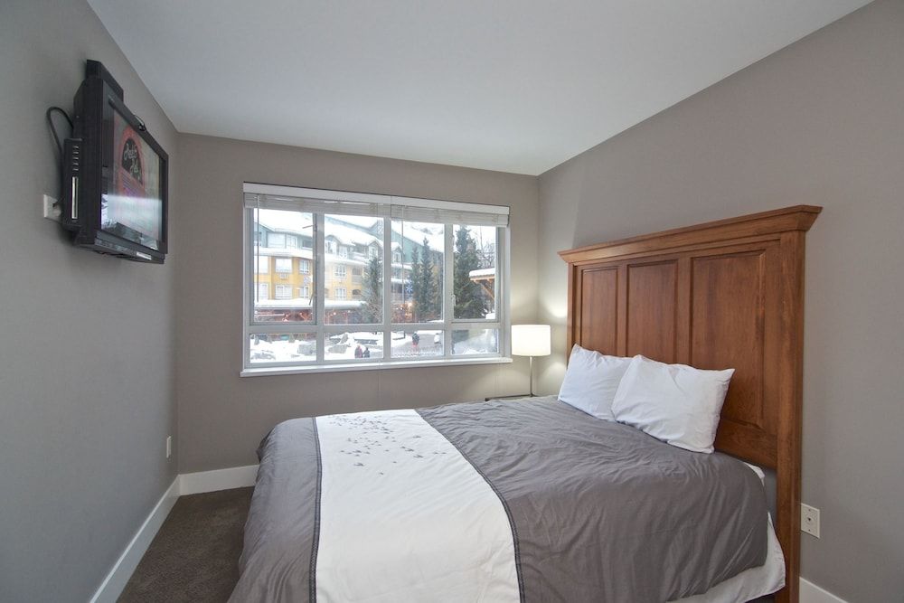 Whistler Blackcomb VR at Town Plaza 2