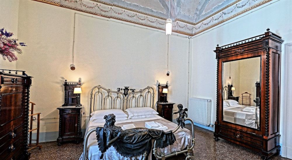 Historical Suites VVM 2