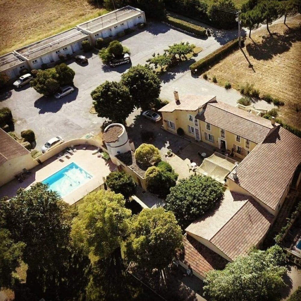 Hôtel Le Mas Des Quintrands 2 estrelas em Manosque