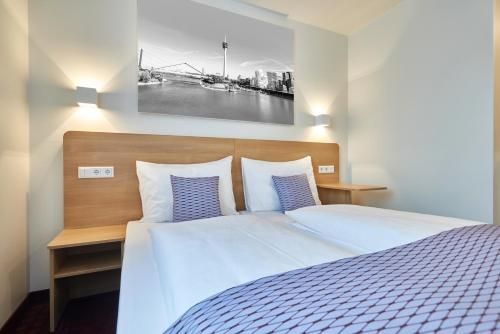 McDreams Hotel Düsseldorf-City 3